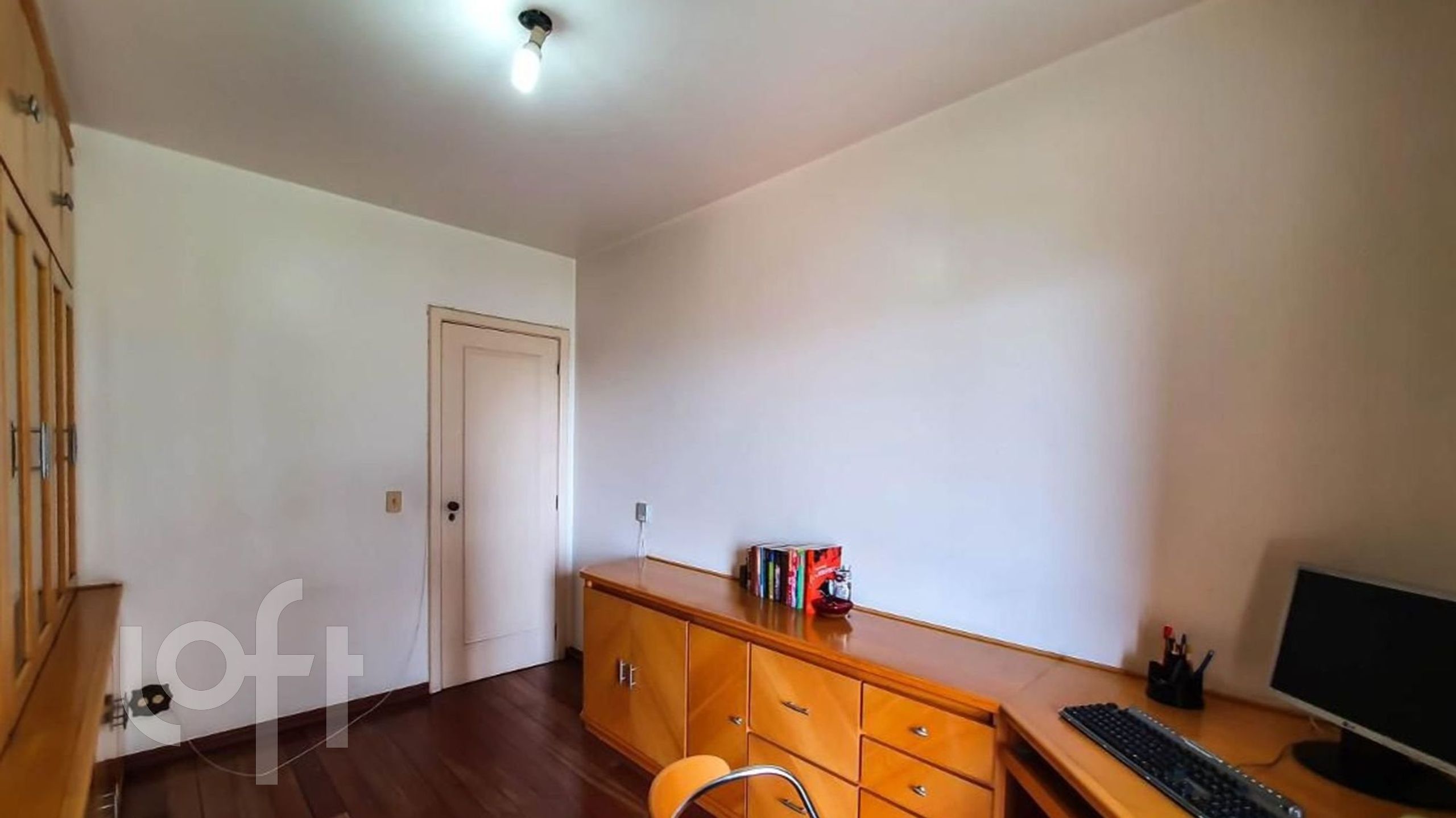 Apartamento à venda com 3 quartos, 185m² - Foto 2