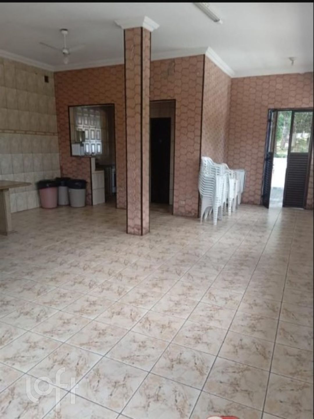 Casa de Condomínio à venda com 3 quartos, 300m² - Foto 4