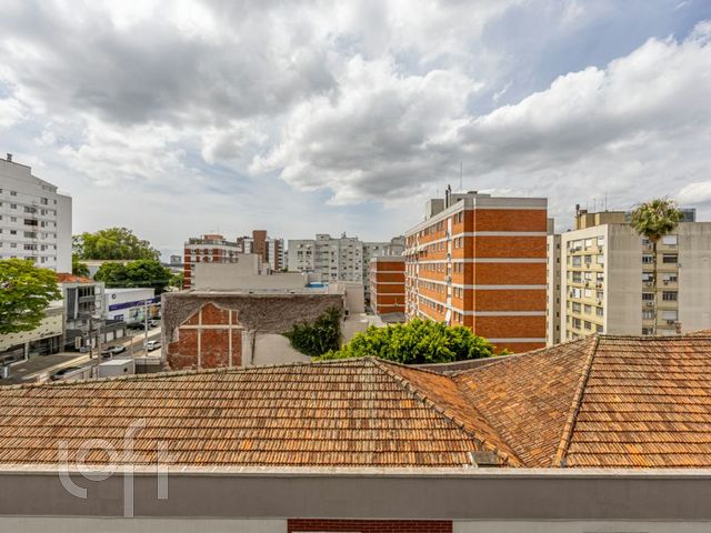 Apartamento com 223m², 3 dormitórios, 1 suíte, 1 vaga, Auxiliadora em Porto Alegre