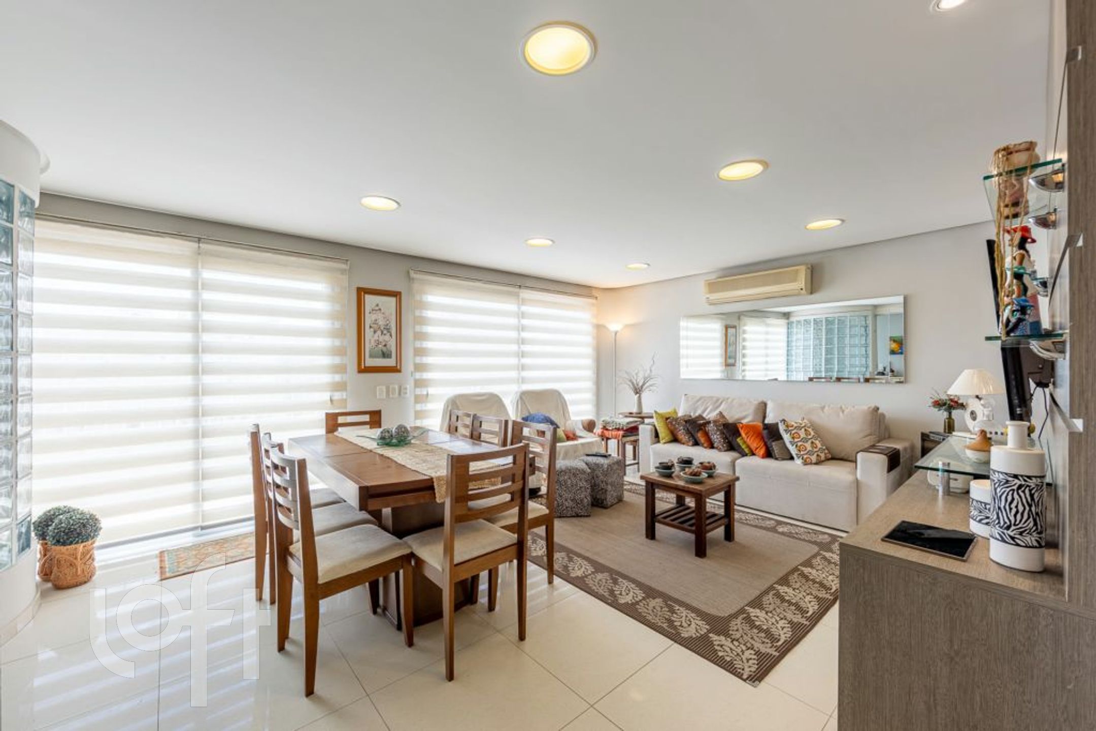 Apartamento com 223m², 3 dormitórios, 1 suíte, 1 vaga, Auxiliadora em Porto Alegre