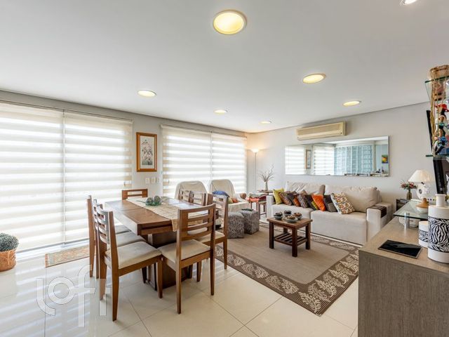 Apartamento com 223m², 3 dormitórios, 1 suíte, 1 vaga, Auxiliadora em Porto Alegre