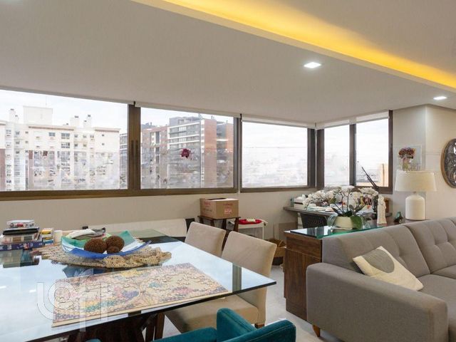 Apartamento com 106m², 3 dormitórios, 1 suíte, 2 vagas, Boa Vista em Porto Alegre