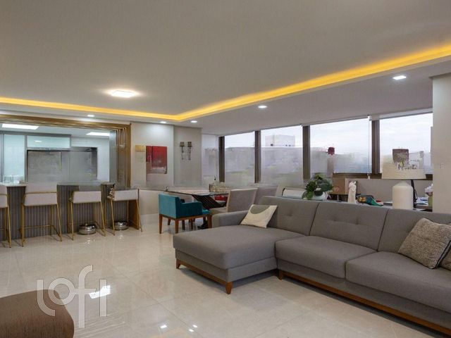 Apartamento com 106m², 3 dormitórios, 1 suíte, 2 vagas, Boa Vista em Porto Alegre