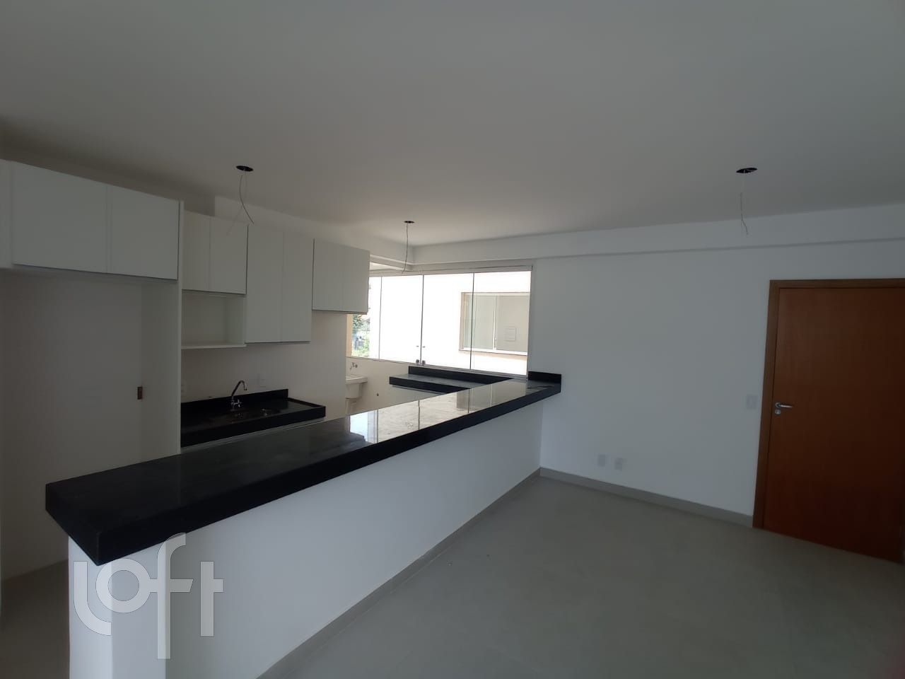 Apartamento à venda com 3 quartos, 76m² - Foto 2