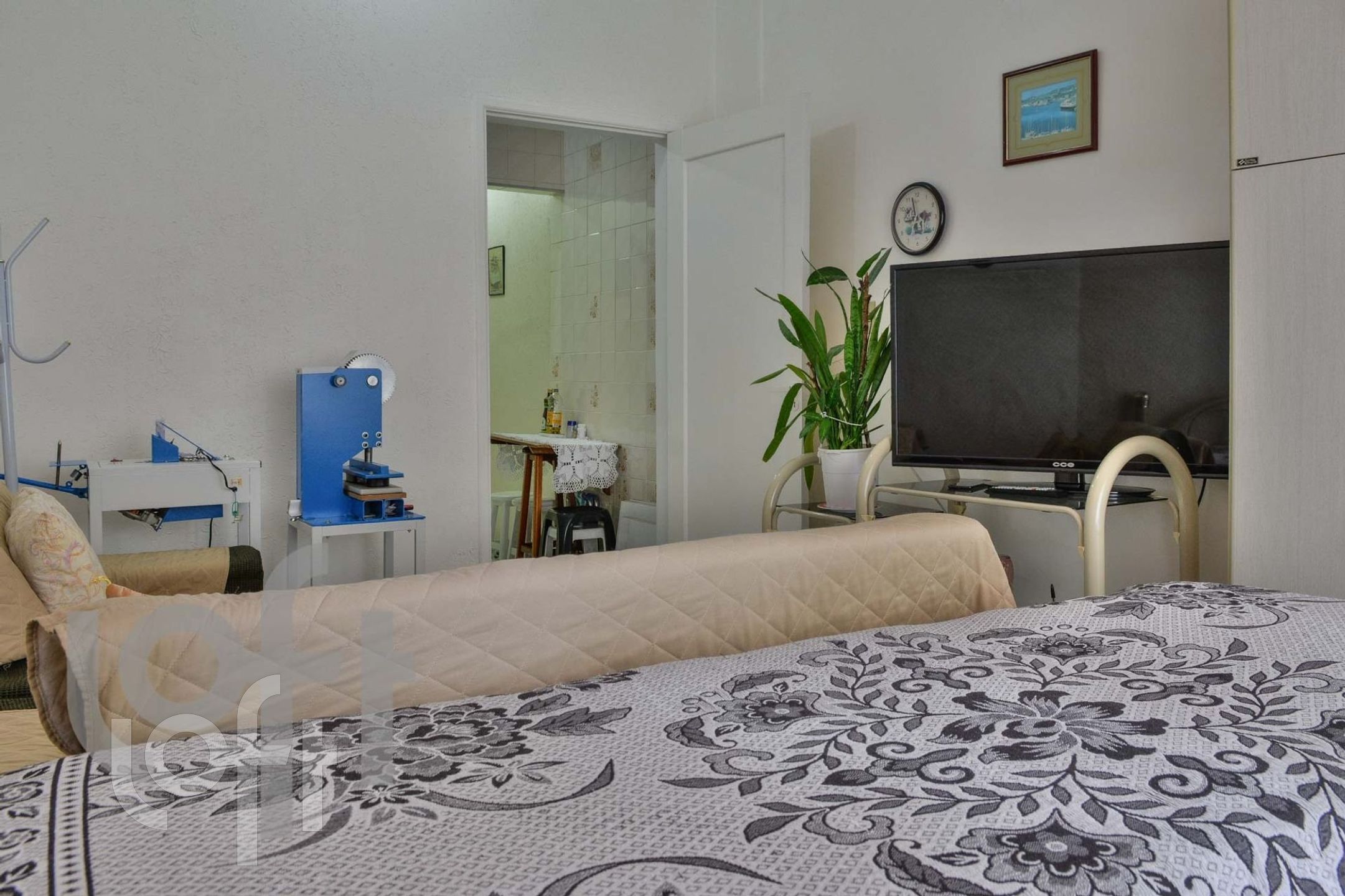 Apartamento à venda com 1 quarto, 40m² - Foto 2
