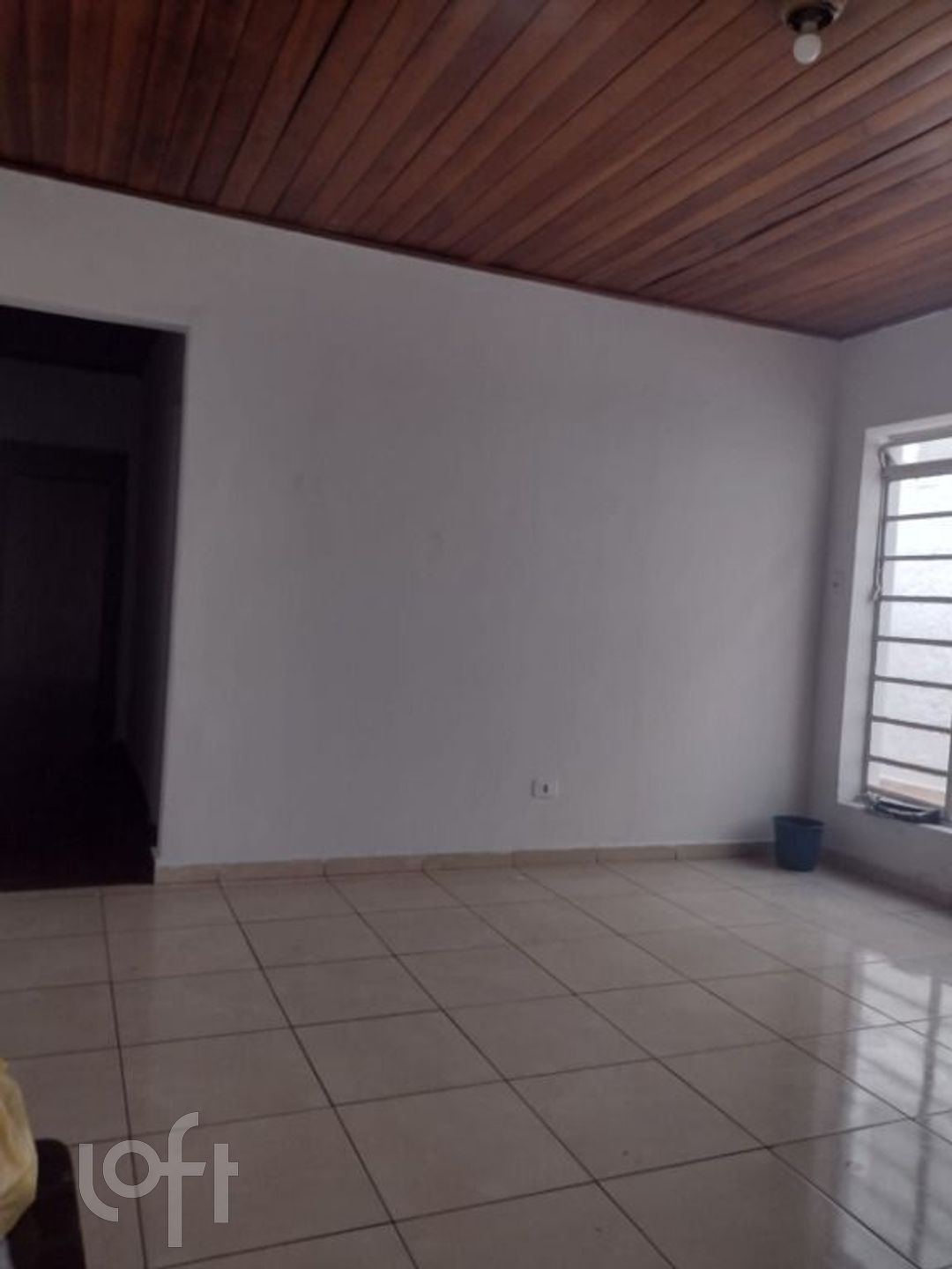 Casa à venda com 2 quartos, 120m² - Foto 2