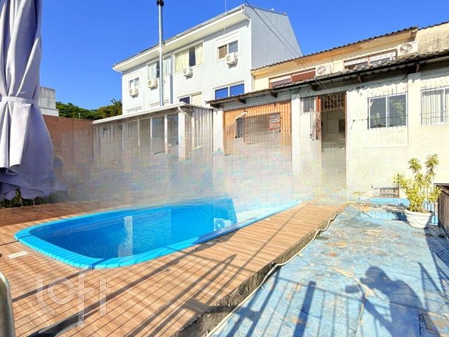 Casa com 183m², 4 dormitórios, 1 suíte, Cristo Redentor em Porto Alegre