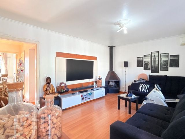 Casa com 183m², 4 dormitórios, 1 suíte, Cristo Redentor em Porto Alegre