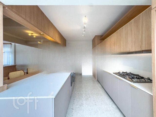 Apartamento com 163m², 3 dormitórios, 1 suíte, 1 vaga, Auxiliadora em Porto Alegre