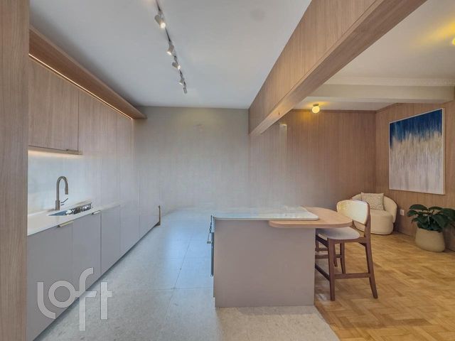 Apartamento com 163m², 3 dormitórios, 1 suíte, 1 vaga, Auxiliadora em Porto Alegre