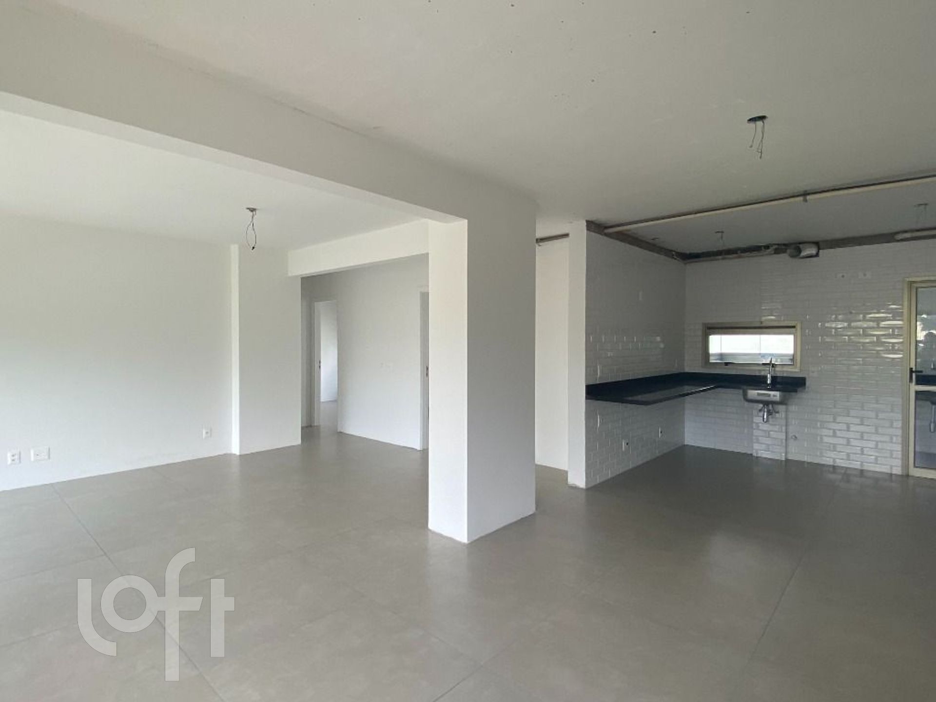 Apartamento à venda com 3 quartos, 113m² - Foto 3