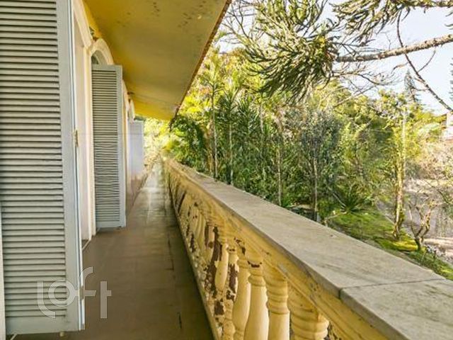 Casa com 600m², 5 dormitórios, 3 suítes, 3 vagas, Chácara das Pedras em Porto Alegre