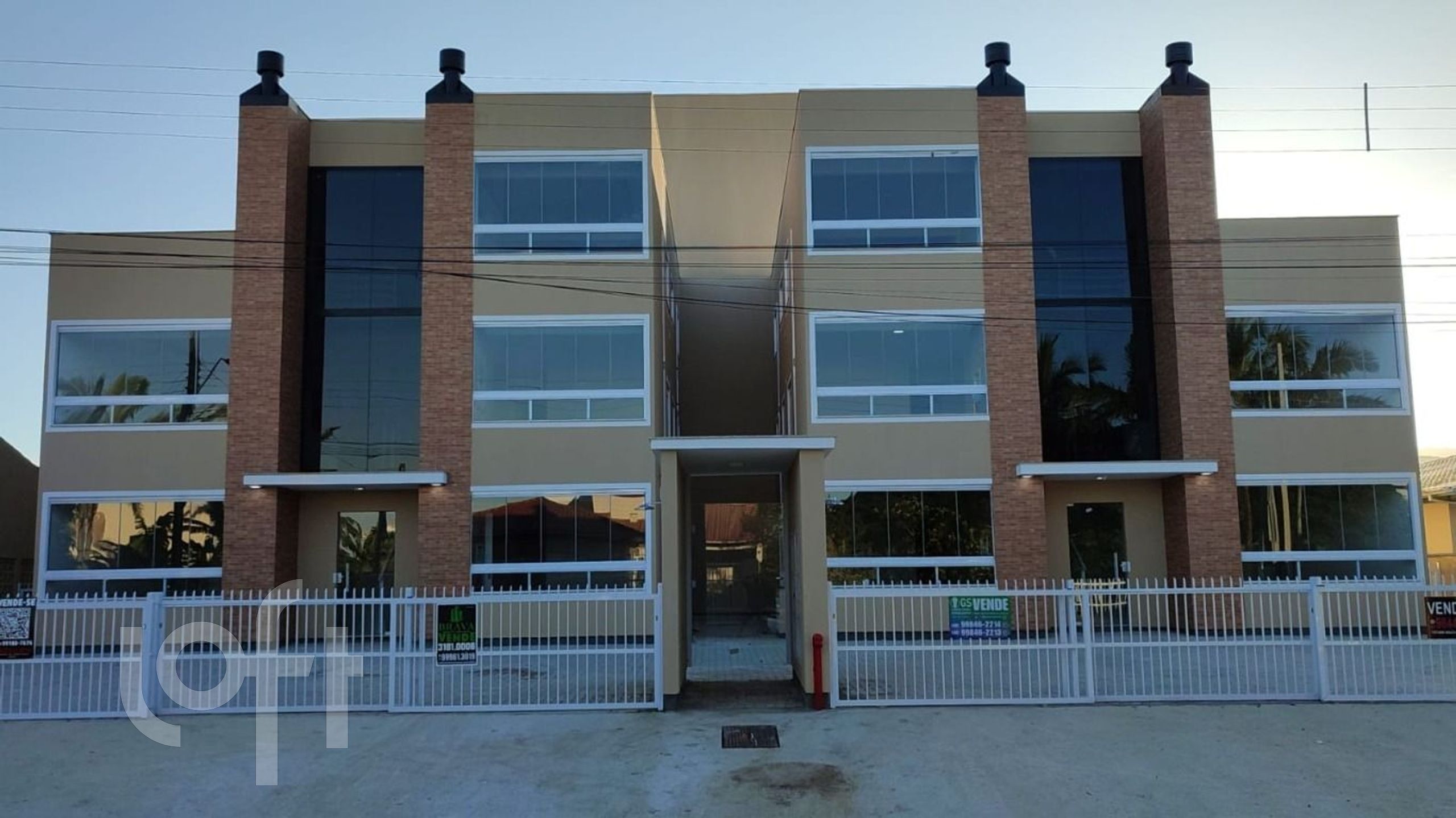 Apartamentos com 170m², 4 quartos, 1 suíte, 2 garagens, no bairro Pinheira em Palhoça