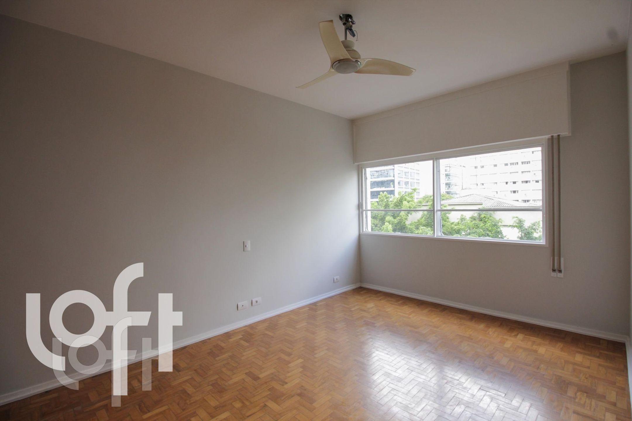 Apartamento à venda com 4 quartos, 147m² - Foto 4