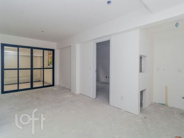 Apartamento com 72m², 2 dormitórios, 1 suíte, 2 vagas, Santa Cecília em Porto Alegre