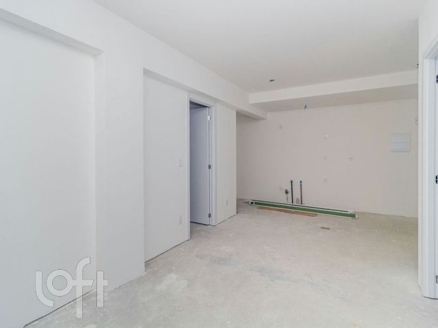 Apartamento com 72m², 2 dormitórios, 1 suíte, 2 vagas, Santa Cecília em Porto Alegre