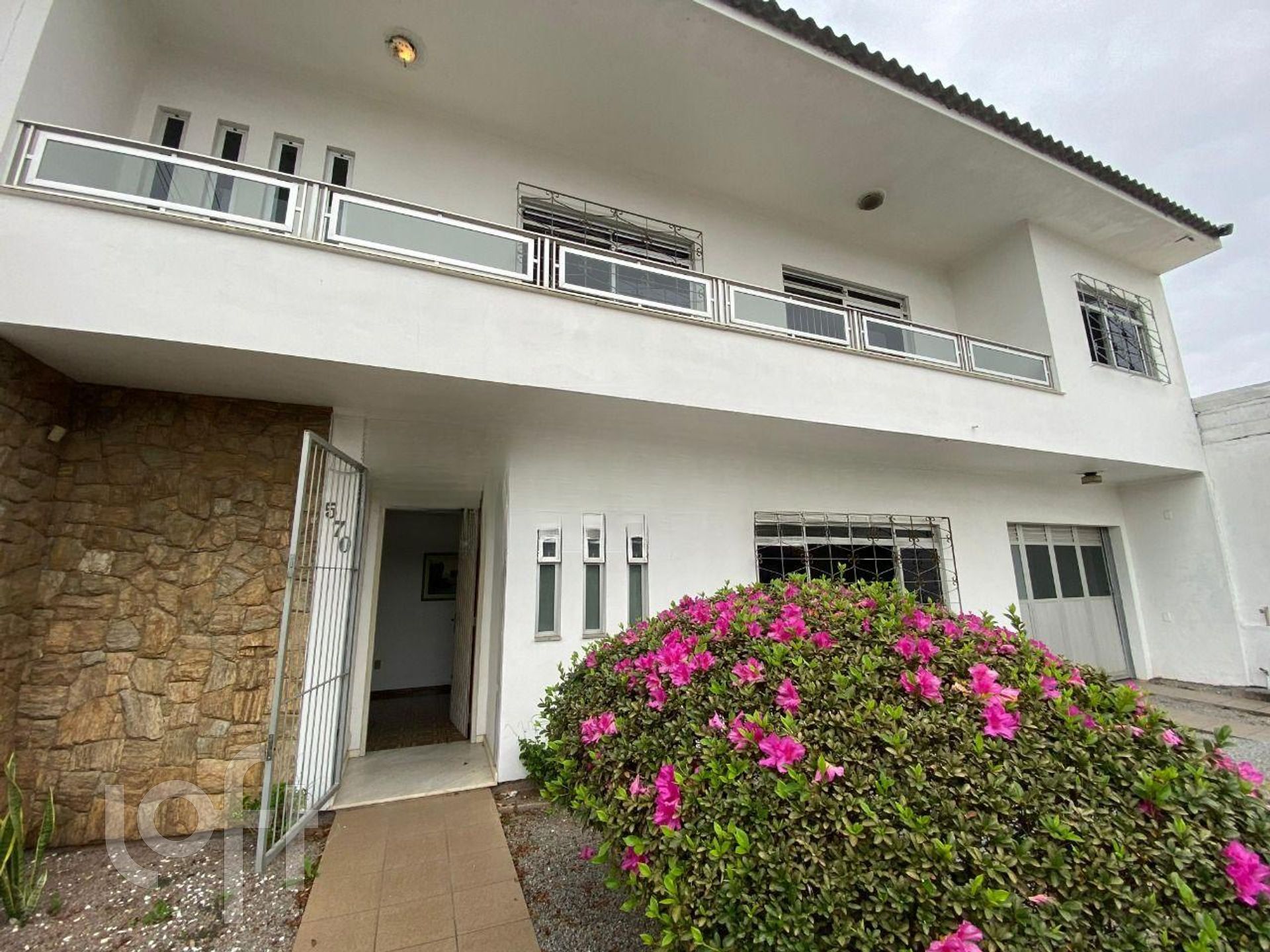 Casa Residencial com 192m², 3 quartos, 1 suíte, 3 garagens, no bairro Jardim Atlântico em Florianópolis