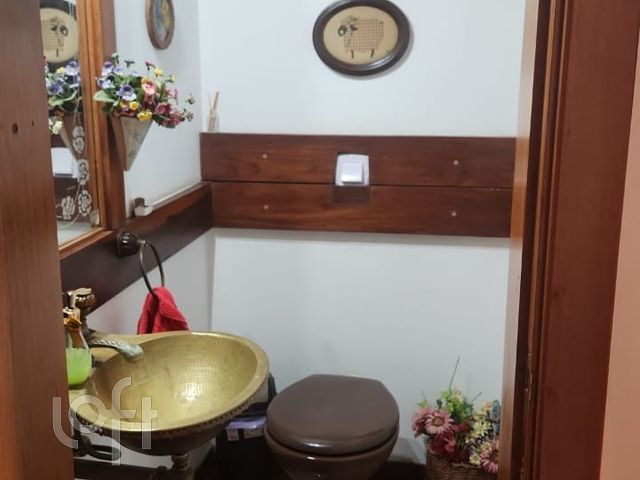 Apartamento com 127m², 3 dormitórios, 1 suíte, 1 vaga, Floresta em Porto Alegre