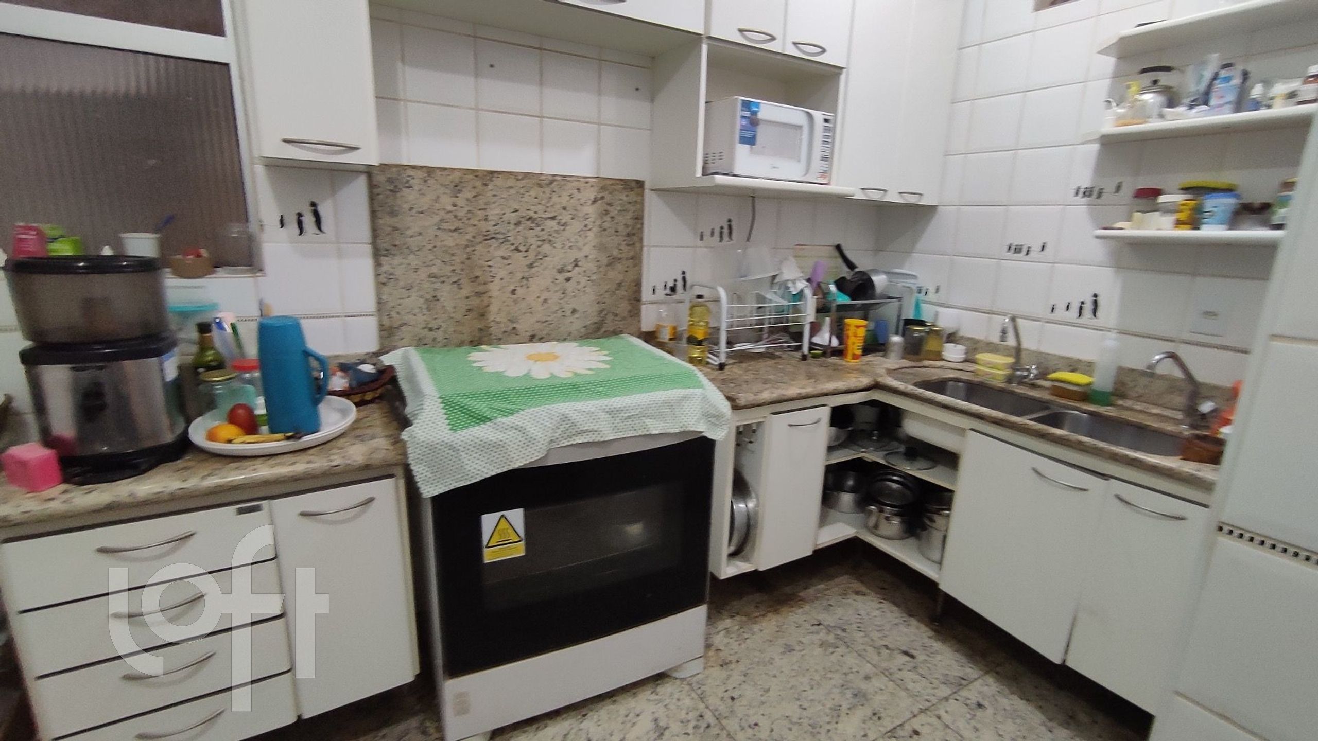 Apartamento à venda com 3 quartos, 141m² - Foto 9