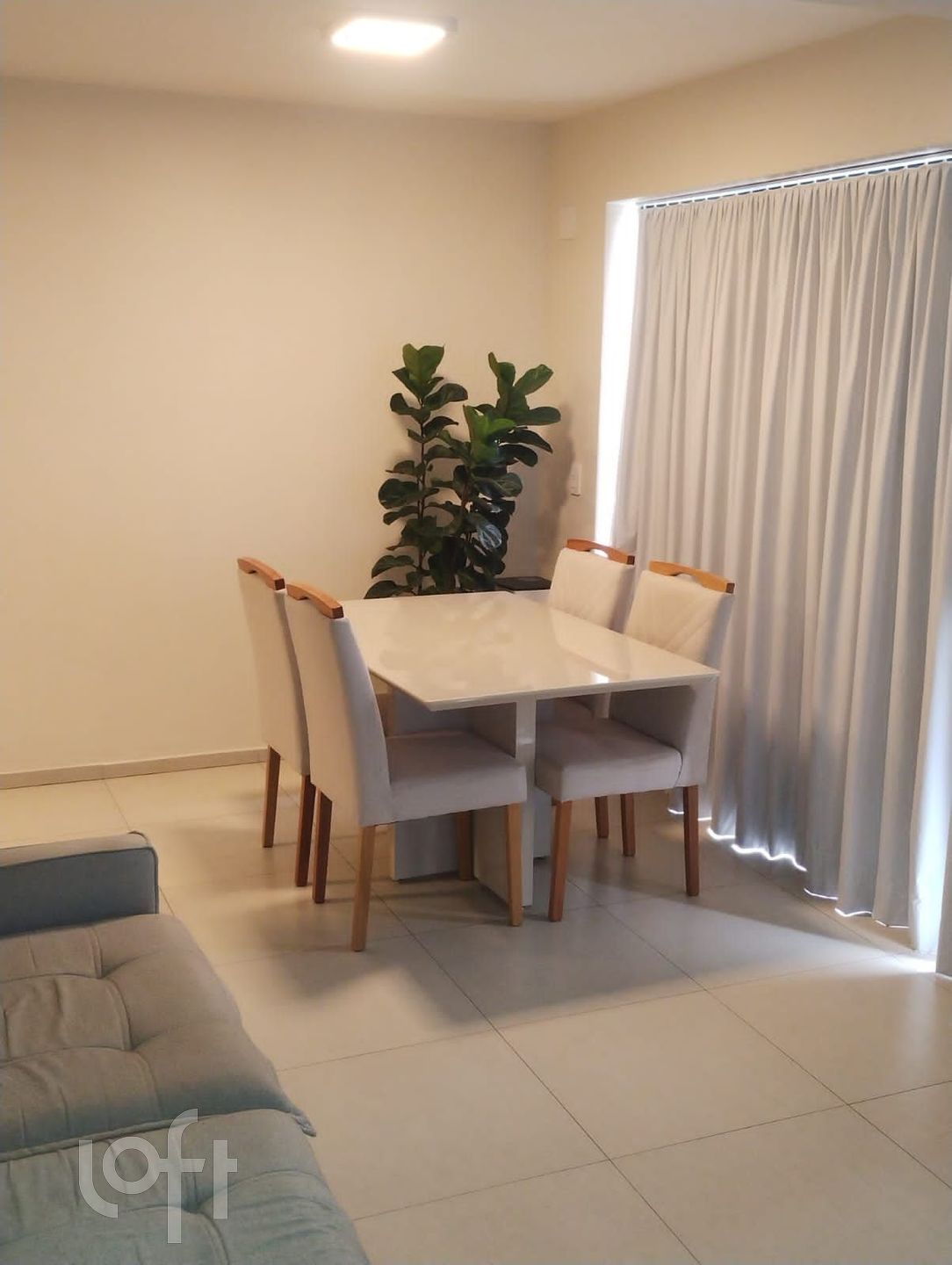 Apartamento à venda com 1 quarto, 57m² - Foto 2