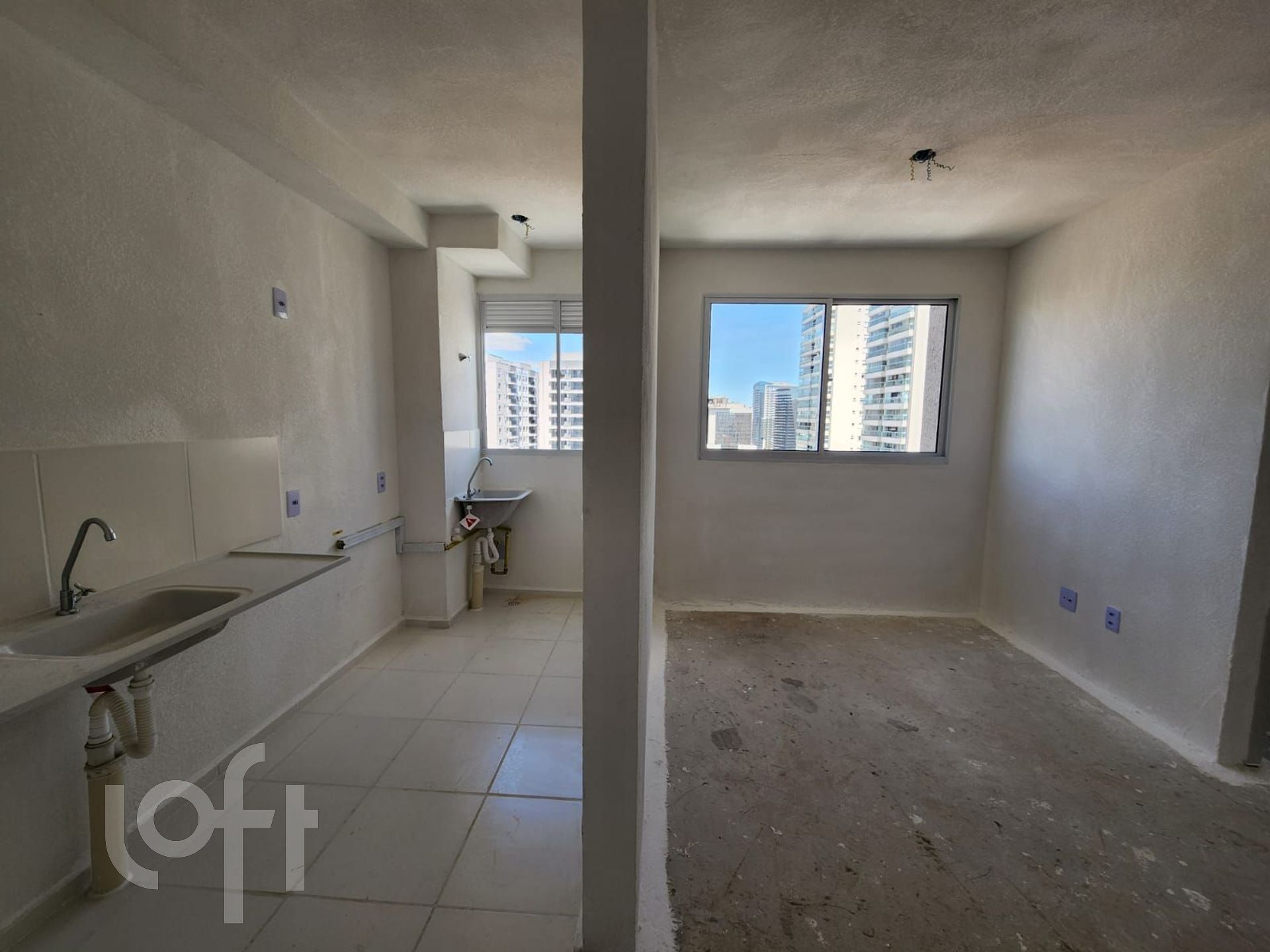 Apartamento à venda com 2 quartos, 42m² - Foto 1