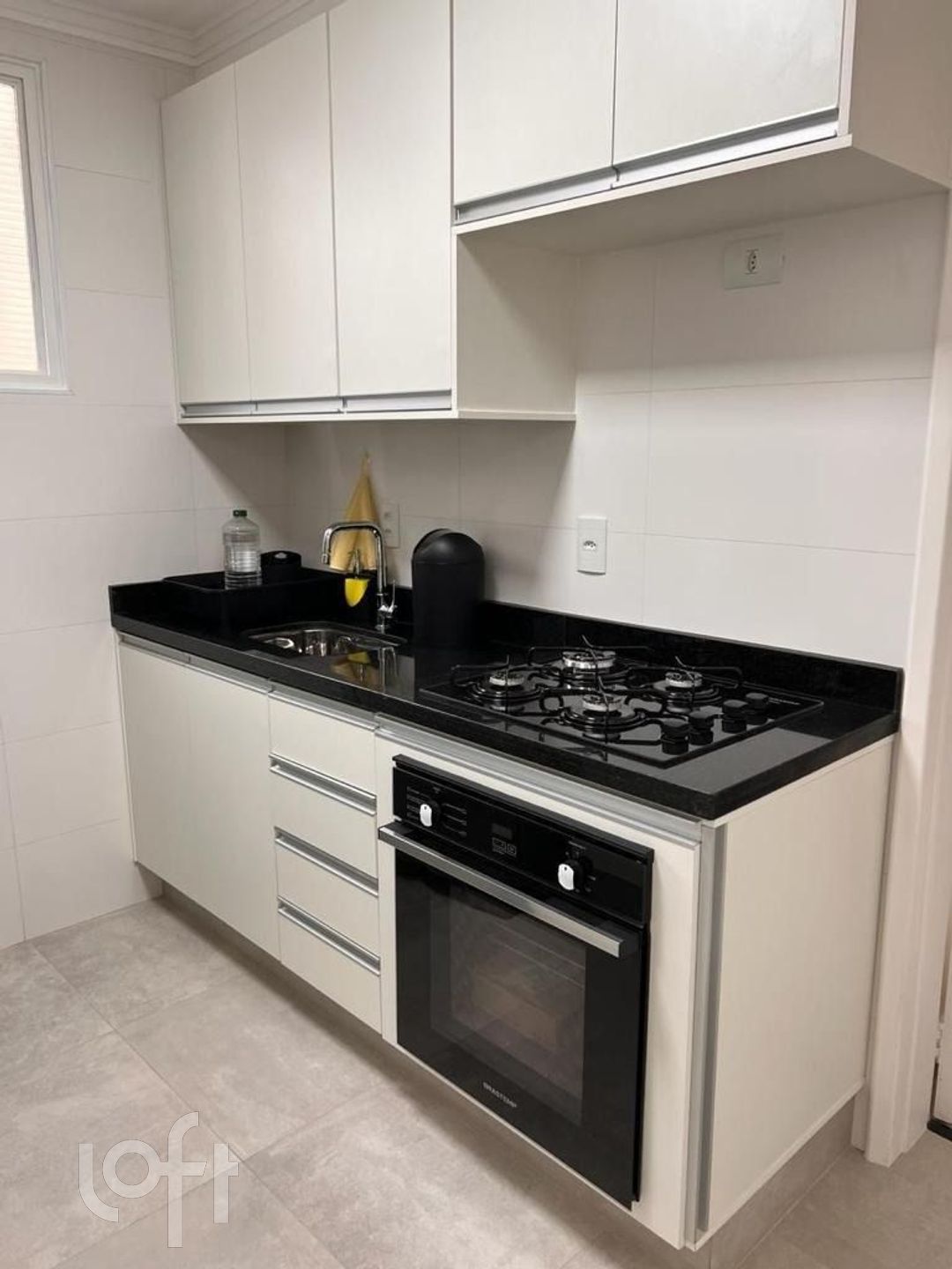 Apartamento à venda com 1 quarto, 50m² - Foto 4