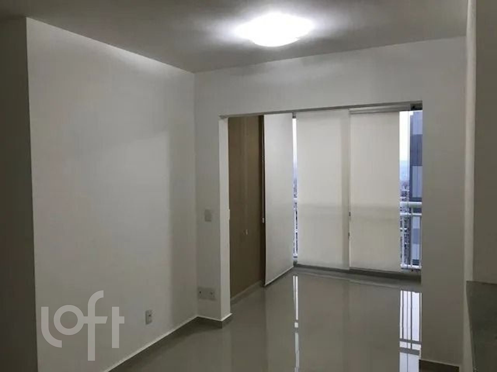 Apartamento à venda com 2 quartos, 57m² - Foto 1