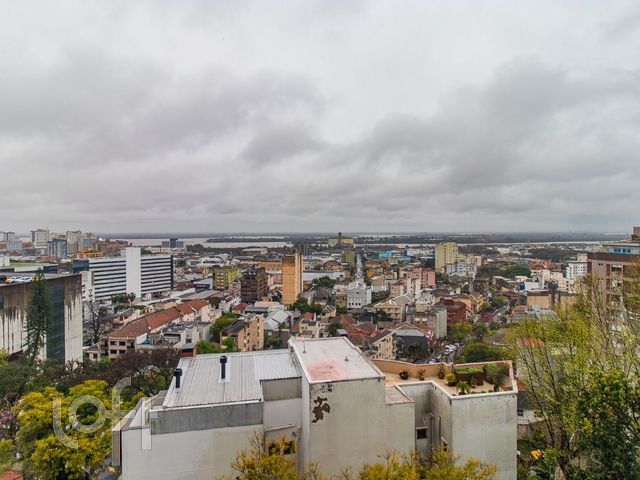 Apartamento com 194m², 3 dormitórios, 1 suíte, 2 vagas, Moinhos de Vento em Porto Alegre