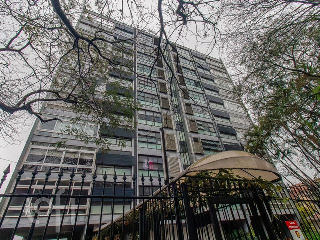 Apartamento com 194m², 3 dormitórios, 1 suíte, 2 vagas, Moinhos de Vento em Porto Alegre