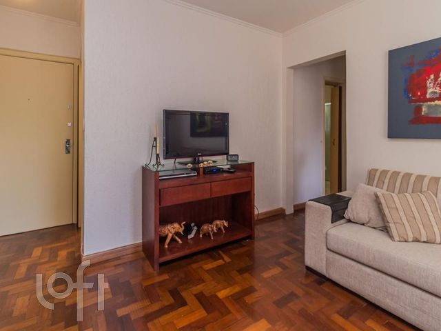 Apartamento com 71m², 2 dormitórios, 2 vagas, Higienópolis em Porto Alegre