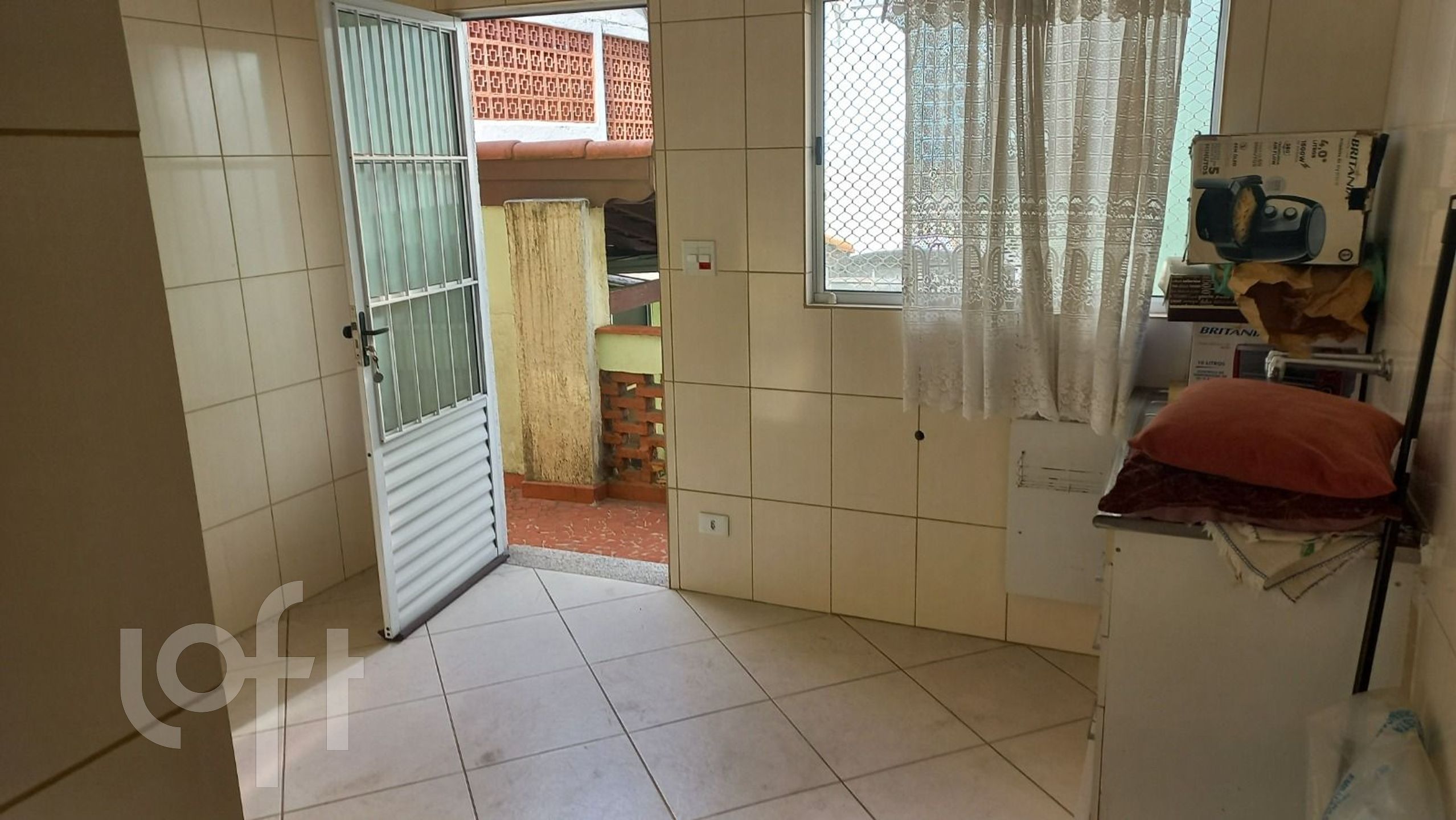 Casa à venda com 3 quartos, 149m² - Foto 8