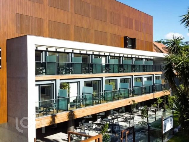 Apartamento com 22m², 1 dormitório, Três Figueiras em Porto Alegre