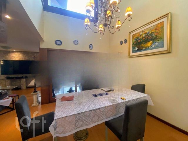 Apartamento com 400m², 3 dormitórios, 1 suíte, 4 vagas, Três Figueiras em Porto Alegre