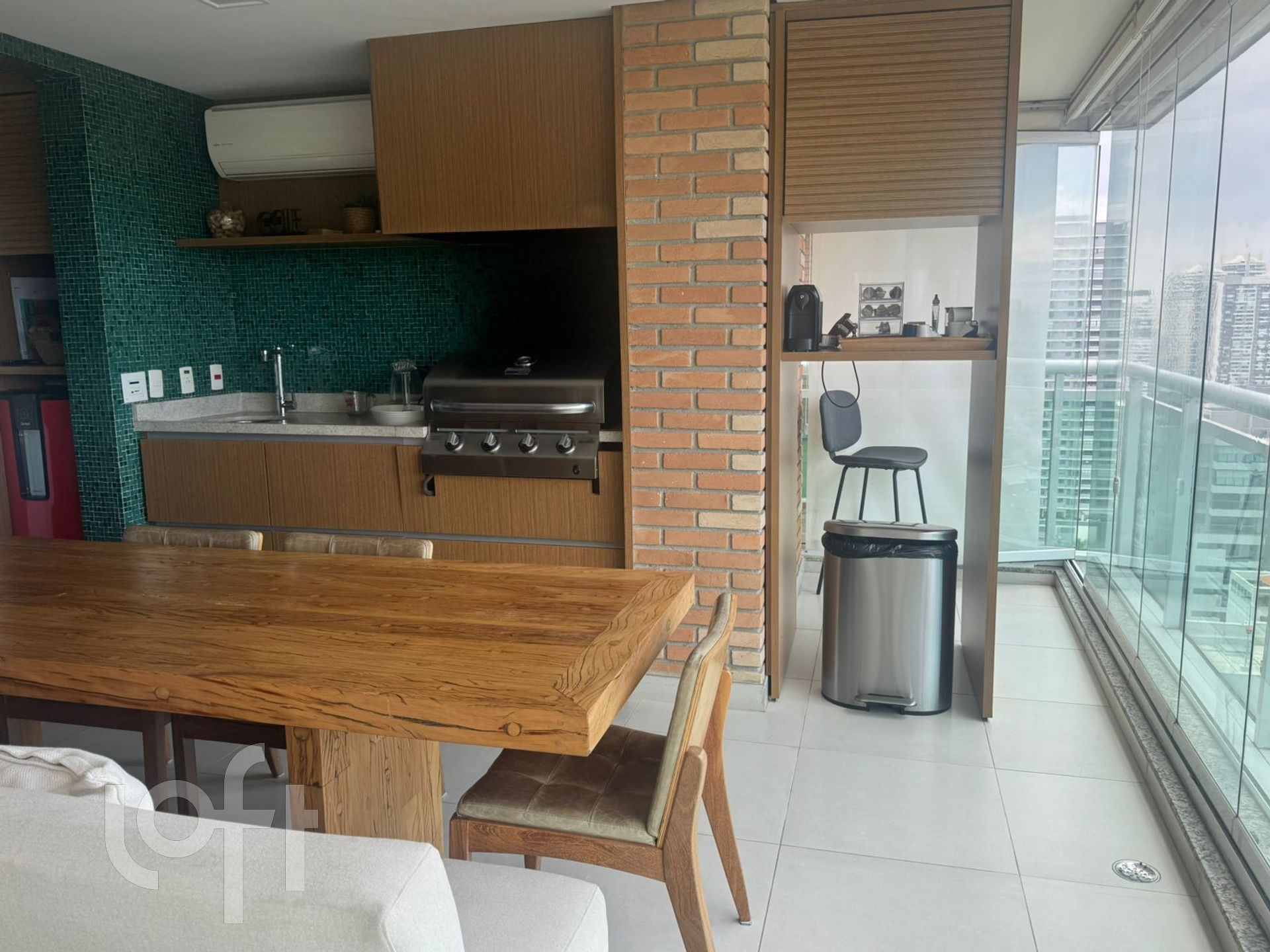 Apartamento à venda com 3 quartos, 240m² - Foto 5