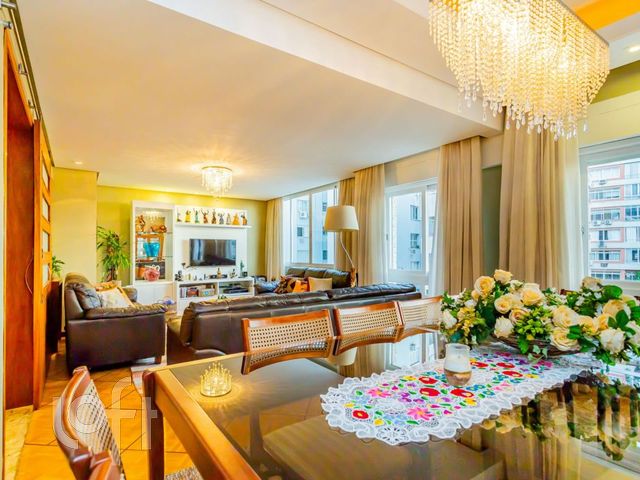 Apartamento com 222m², 4 dormitórios, 2 suítes, 1 vaga, Independência em Porto Alegre