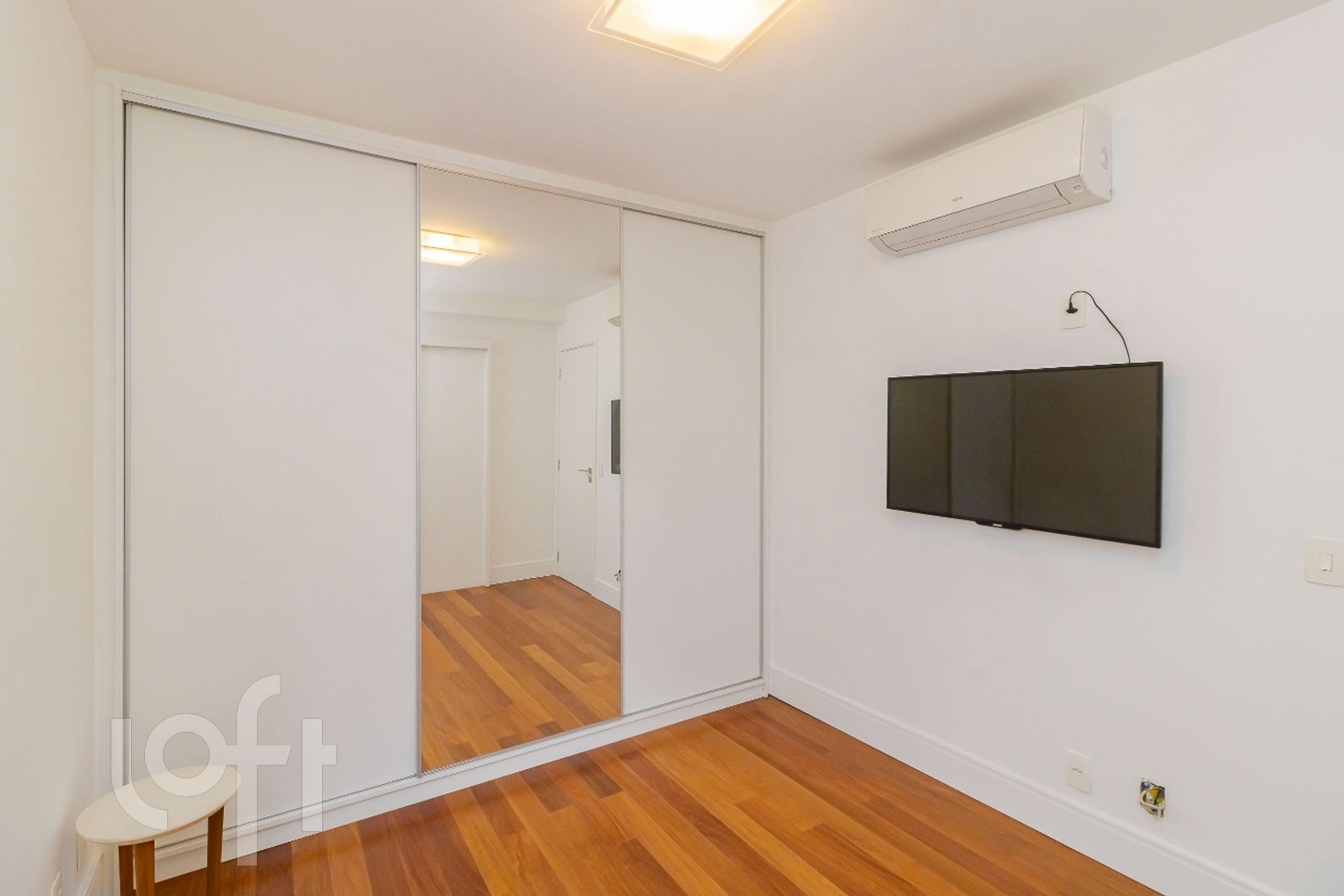 Apartamento à venda com 2 quartos, 65m² - Foto 22