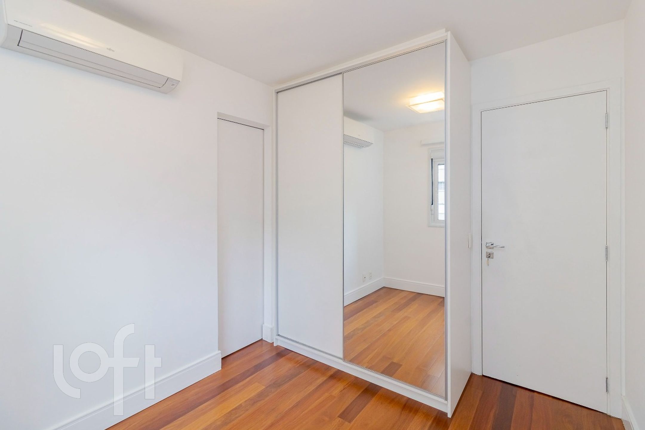 Apartamento à venda com 2 quartos, 65m² - Foto 15