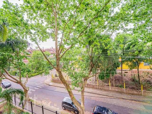 Apartamento com 76m², 3 dormitórios, 1 suíte, 2 vagas, Boa Vista em Porto Alegre