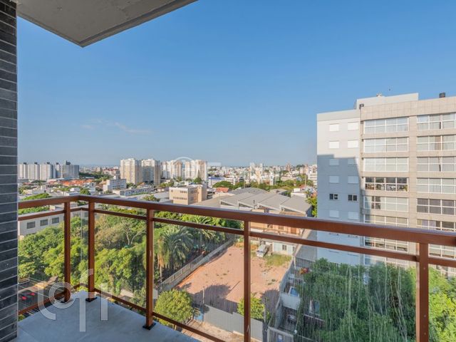 Apartamento com 86m², 3 dormitórios, 1 suíte, 2 vagas, Cristo Redentor em Porto Alegre