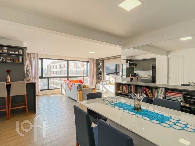 Apartamento com 94m², 2 dormitórios, 2 suítes, 2 vagas, Menino Deus em Porto Alegre