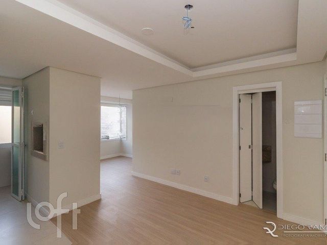 Apartamento com 55m², 1 dormitório, 1 suíte, 1 vaga, Floresta em Porto Alegre