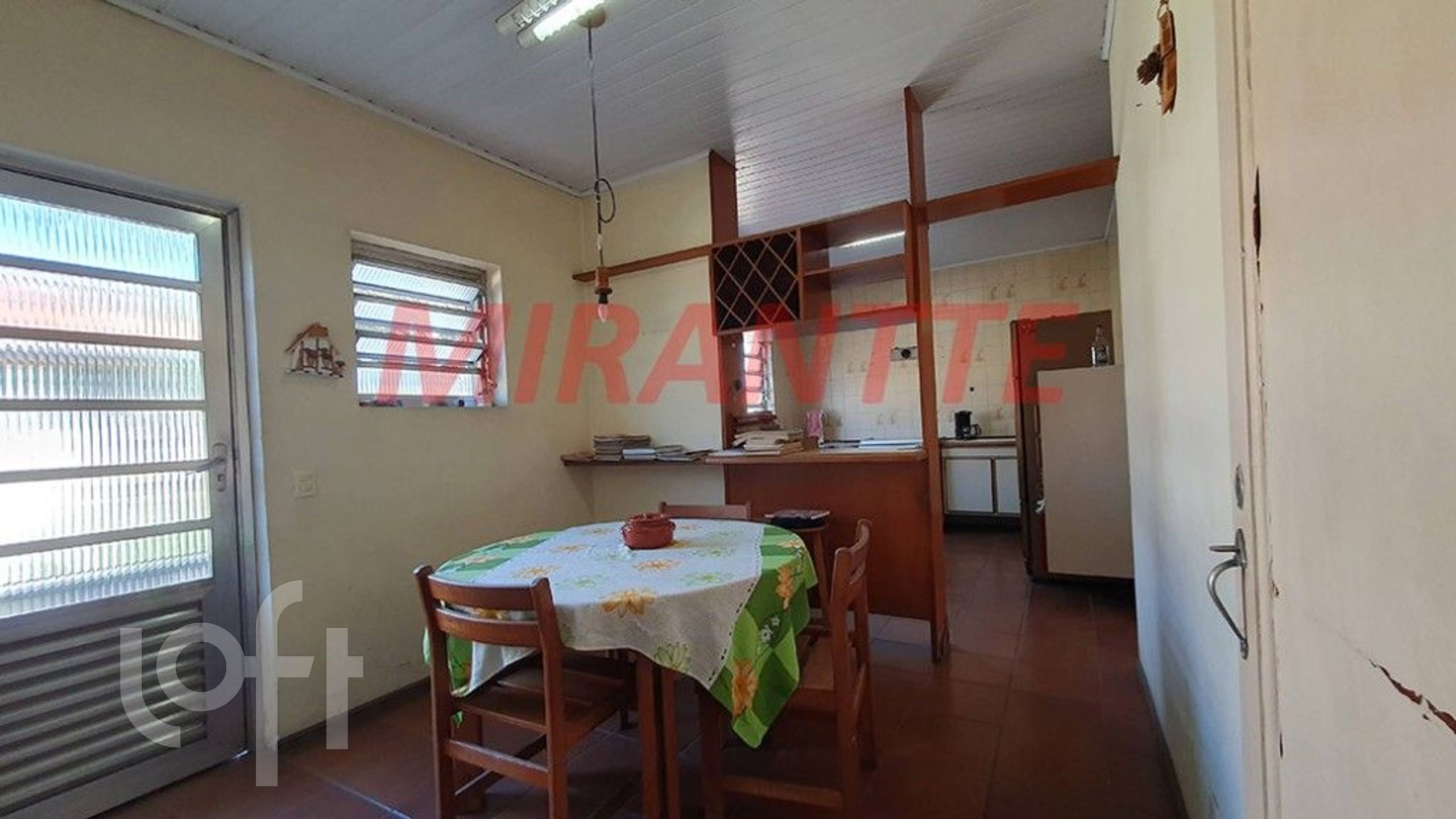 Casa à venda com 4 quartos, 160m² - Foto 1