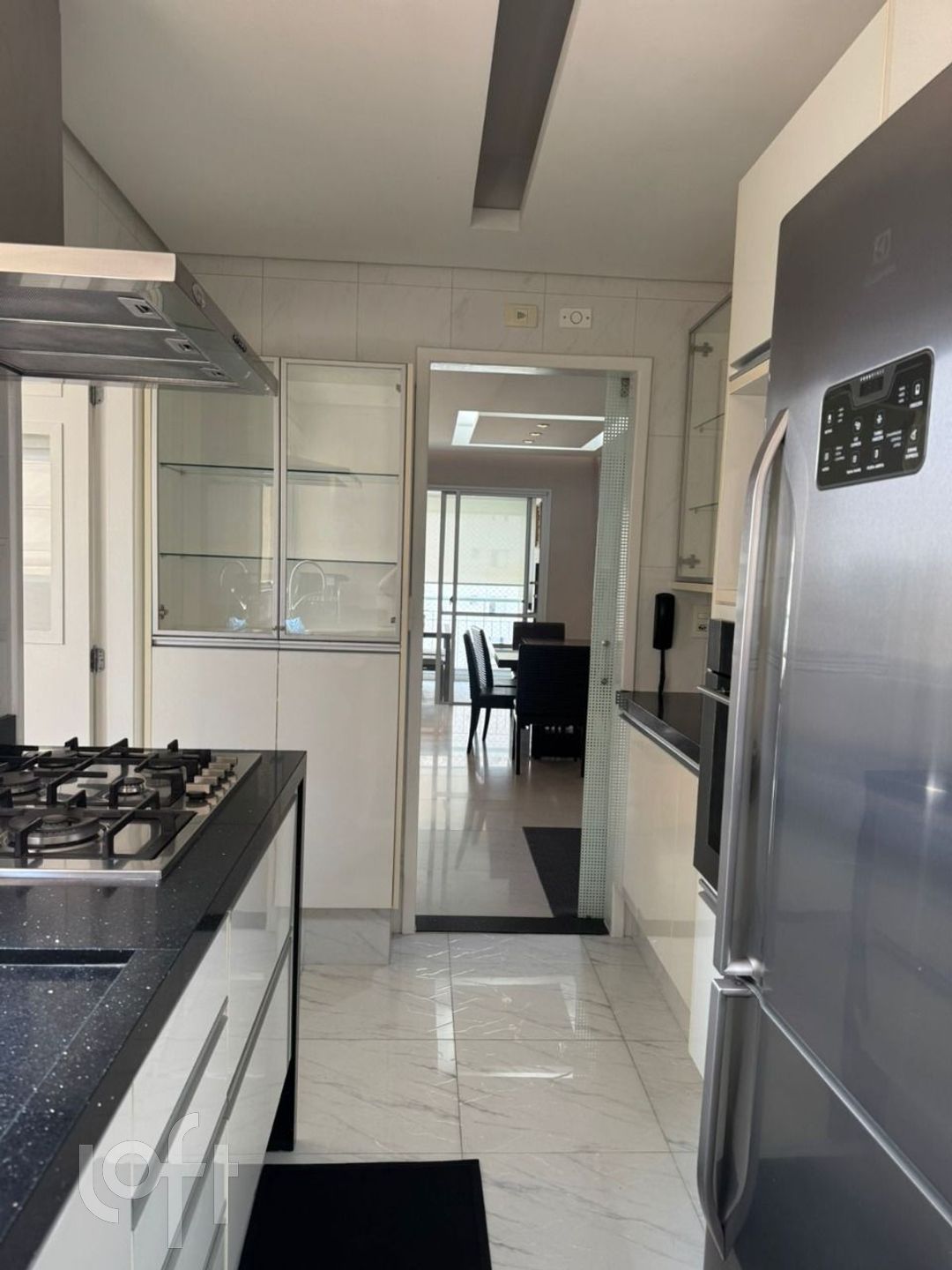 Apartamento à venda com 3 quartos, 142m² - Foto 11