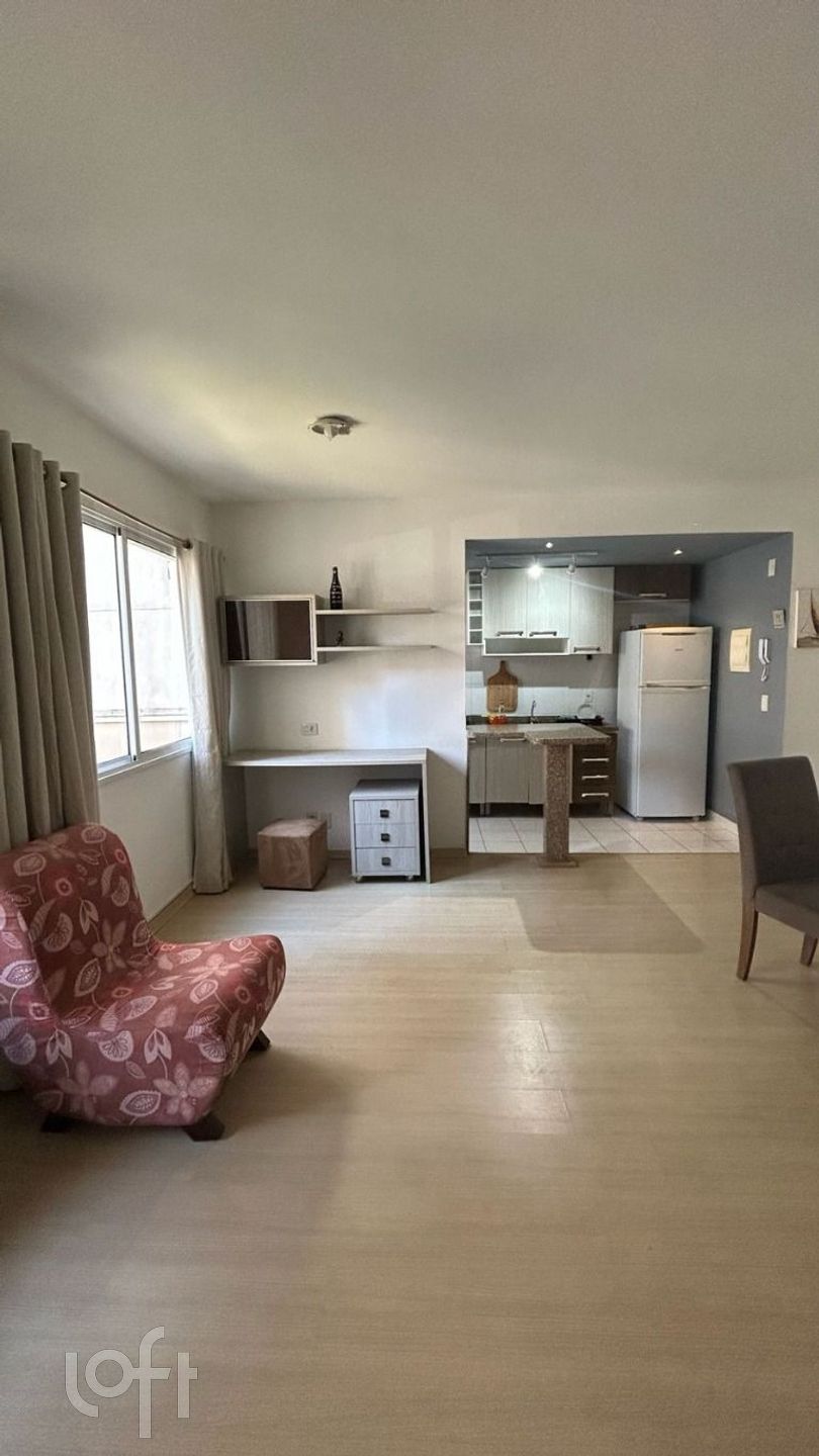 Apartamento com 65m², 2 dormitórios, 1 suíte, 1 vaga, Vila Ipiranga em Porto Alegre