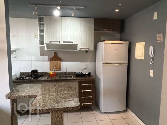 Apartamento com 65m², 2 dormitórios, 1 suíte, 1 vaga, Vila Ipiranga em Porto Alegre