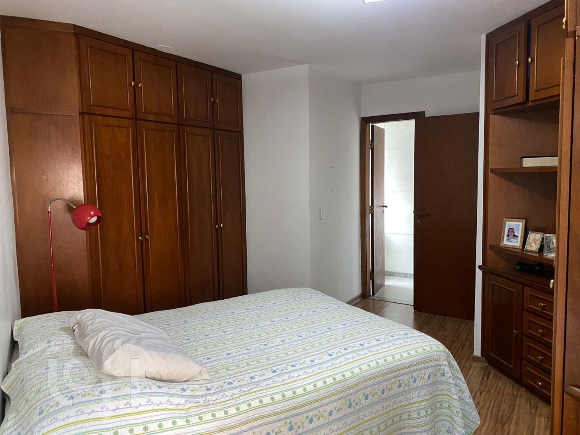 Apartamento à venda com 4 quartos, 150m² - Foto 12