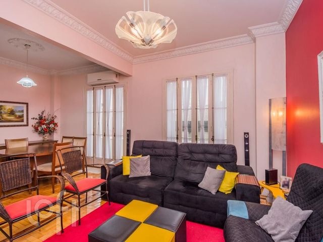 Apartamento com 116m², 3 dormitórios, Independência em Porto Alegre