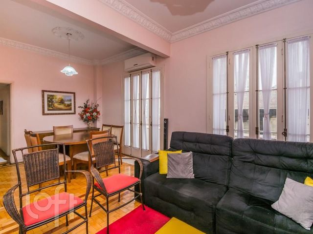 Apartamento com 116m², 3 dormitórios, Independência em Porto Alegre