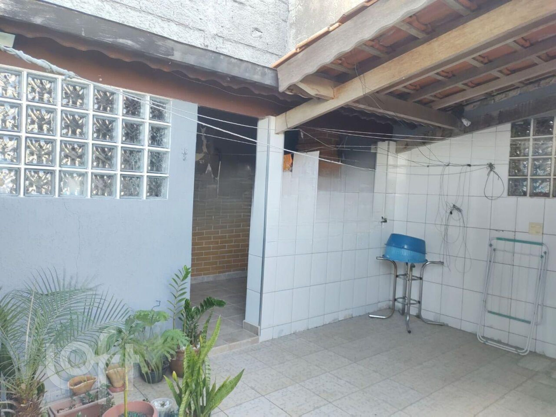 Casa à venda com 3 quartos, 180m² - Foto 2