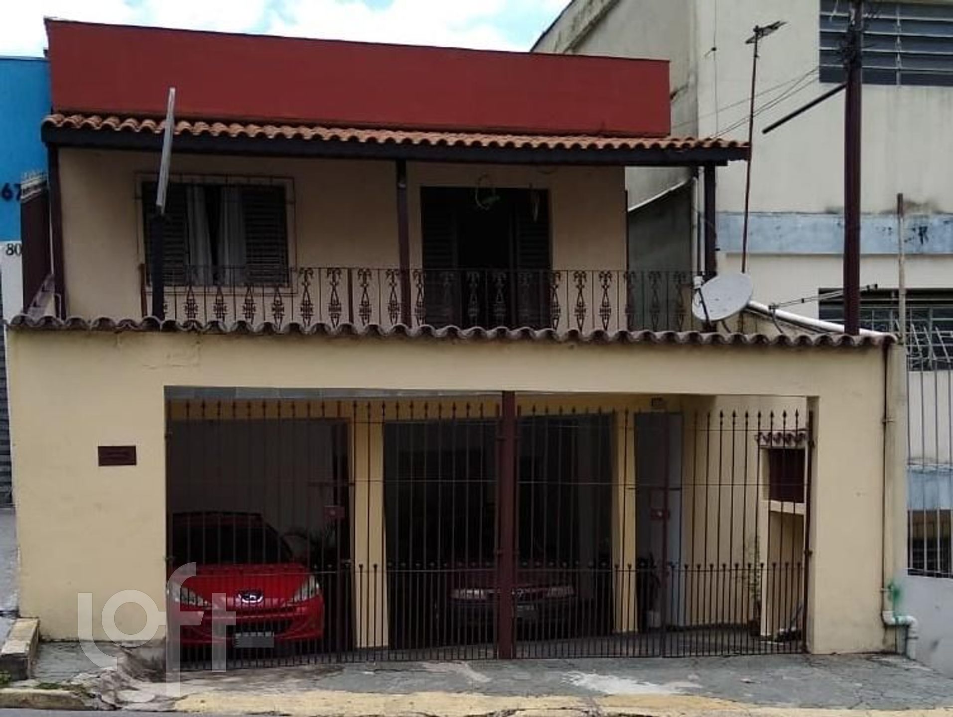 Casa à venda com 2 quartos, 100m² - Foto 1